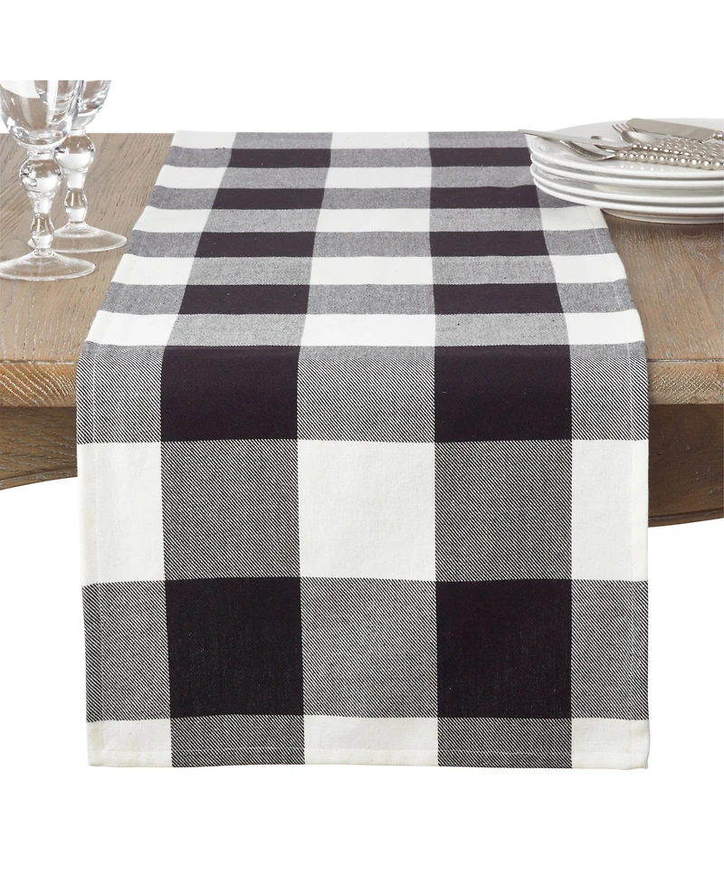 Saro Lifestyle Cotton Table Runner with Buffalo Plaid Pattern