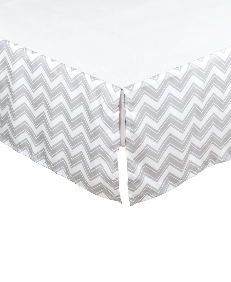 The Peanutshell Elephant Walk 3 Piece Baby Nursery Crib Bedding Set, Quilt, Fitted Crib Sheet, and Dust Ruffle