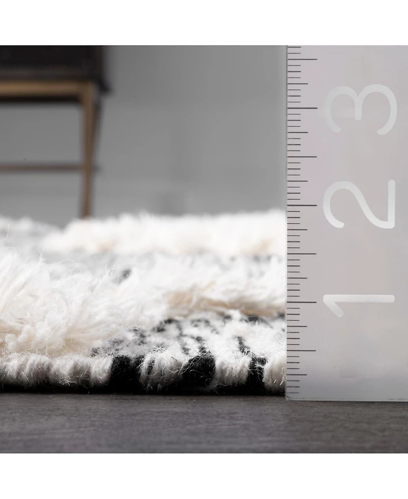 nuLoom Savannah SPMO01A Black 5' x 8' Area Rug