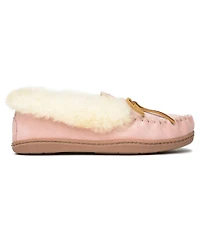 Minnetonka Women's Alpine Sheepskin Slippers
