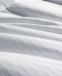 Unikome All Season Classic Grid Jacquard Down Alternative Comforter, King