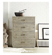 Closeout! Highland Park Chest