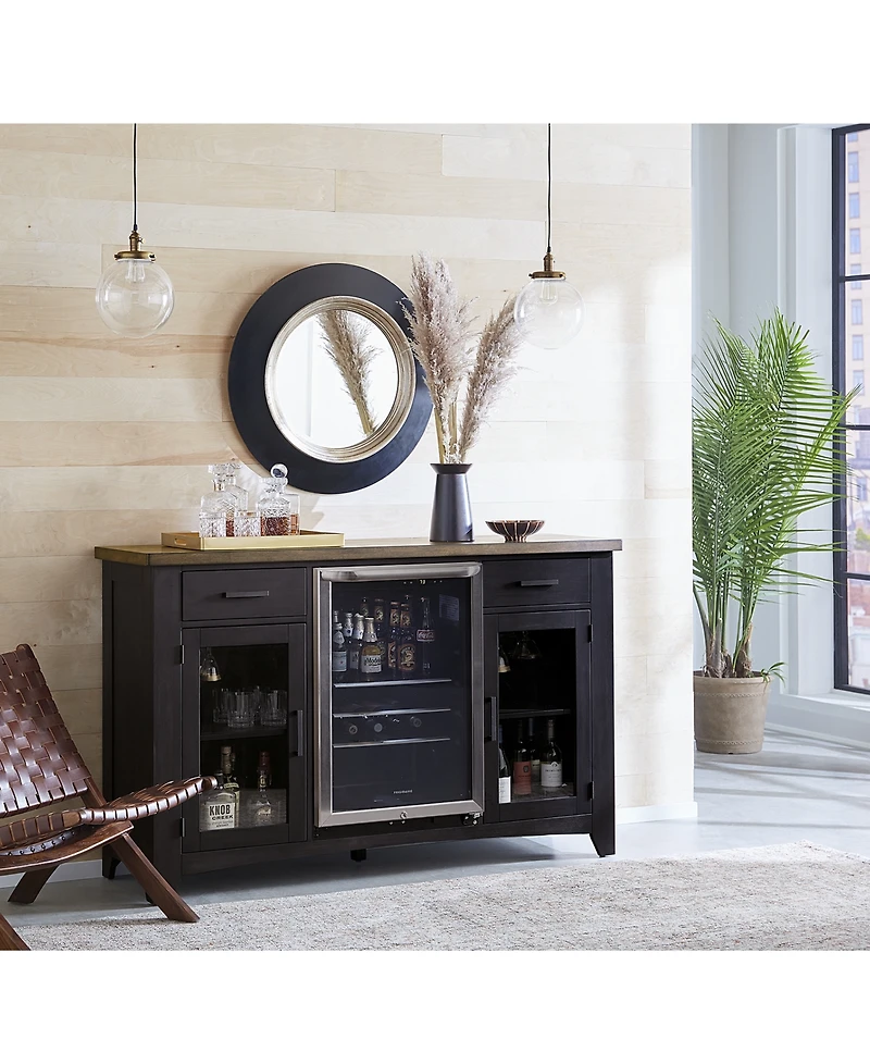 Peighton Back Bar