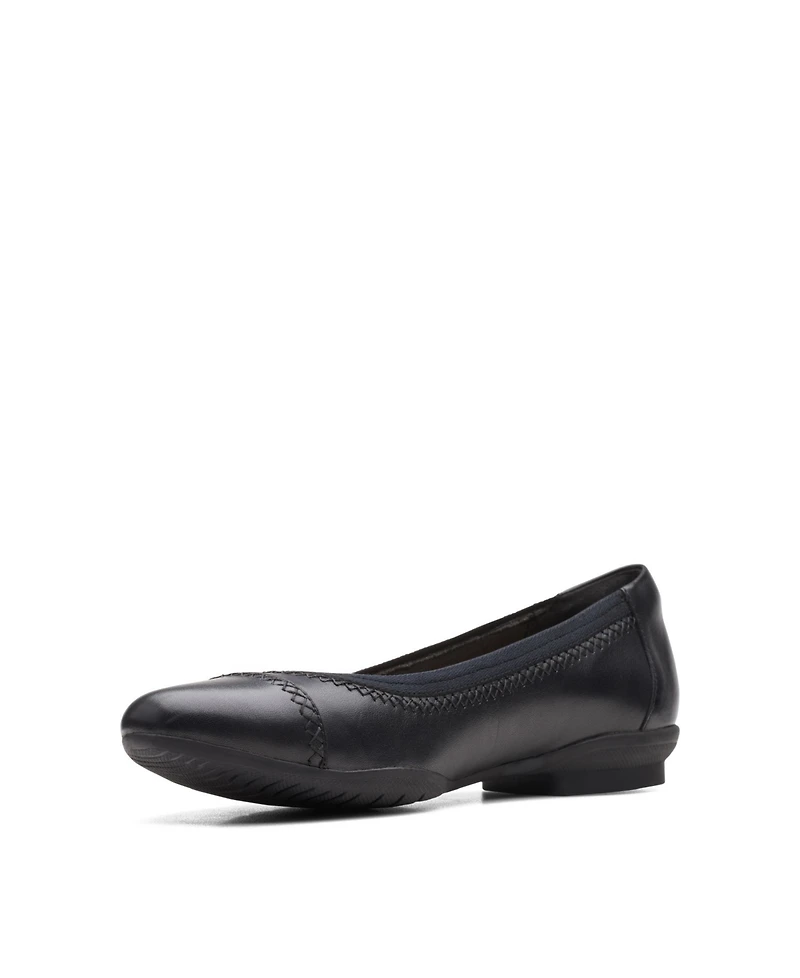 Clarks Women's Collection Sara Bay Flats