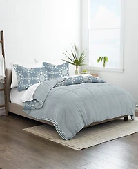 ienjoy Home Ultra Soft Daisy Medallion Reversible 2- Pc. Comforter Set, Twin