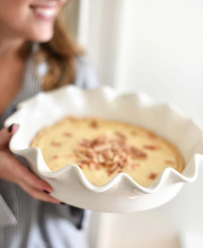 Coton Colors Signature White Ruffle Pie Dish