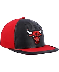 Men's Mitchell & Ness Black, Red Chicago Bulls Day One Snapback Hat