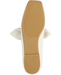 Journee Collection Women's Seralinn Bow Square Toe Flats