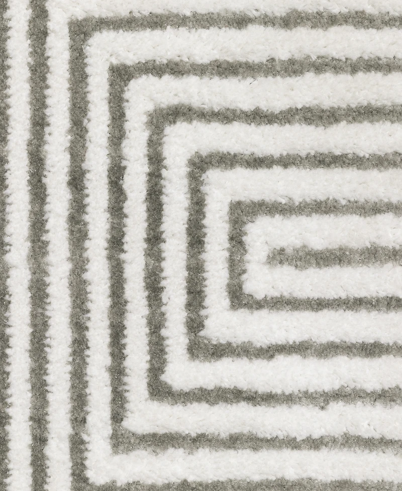 Oriental Weavers Montecito 8111W 5'3" x 7'6" Area Rug