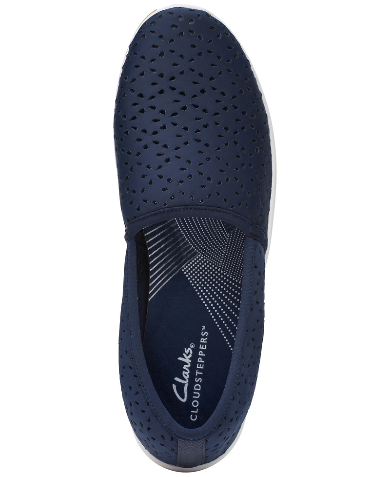 Clarks Women's Cloudsteppers Breeze Emily Perforated Loafer Flats