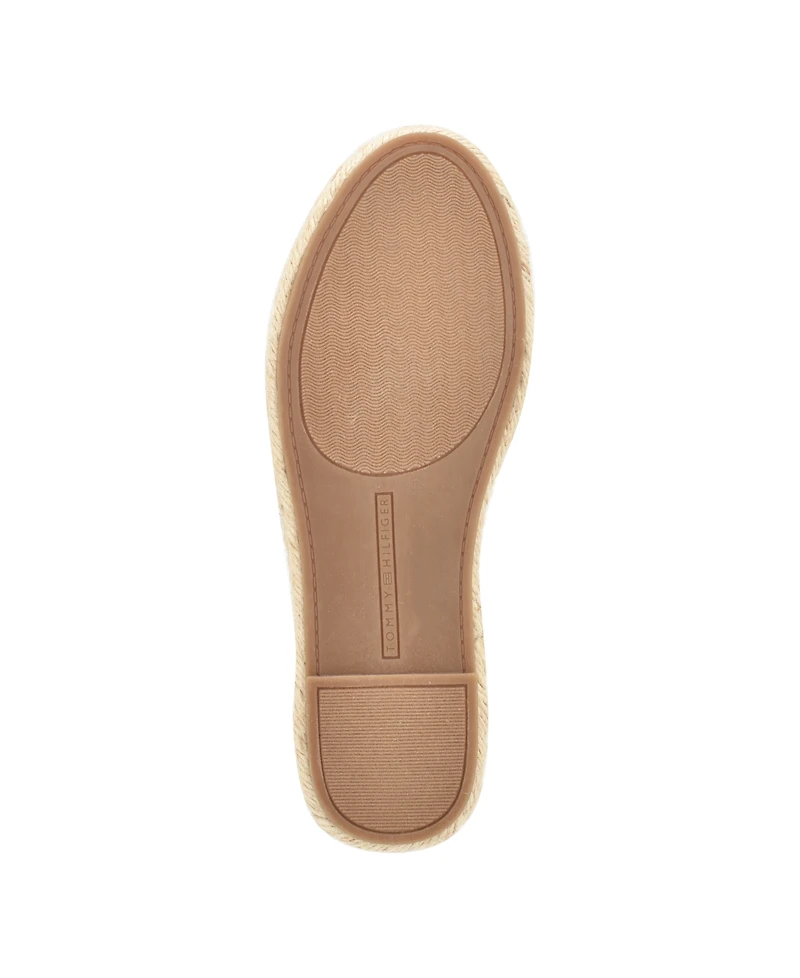 Tommy Hilfiger Women's Peanni Flat Espadrille Closed Toe Shoes