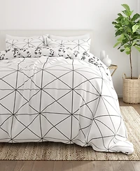 ienjoy Home Ultra Soft Edgy Flowers 3-Pc. Reversible Duvet Cover Set, King/California King