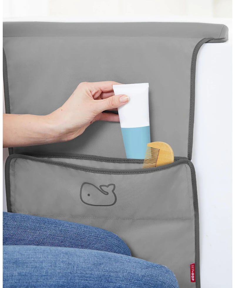 Skip Hop Moby All-In-One Elbow Saver and Kneeler Set