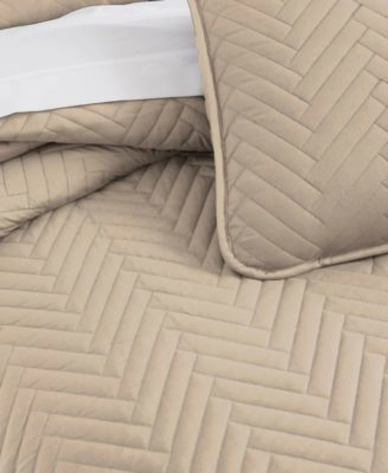Southshore Fine Linens Solid Color Chevron Quilt Sets