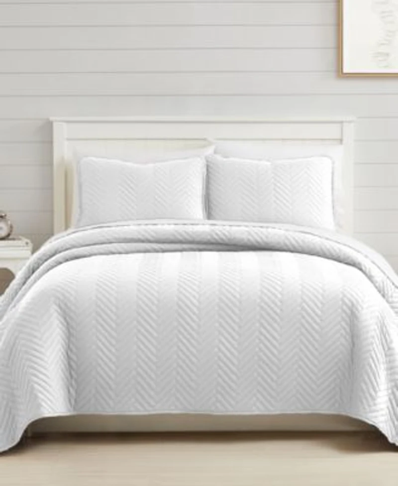 Southshore Fine Linens Solid Color Chevron Quilt Sets