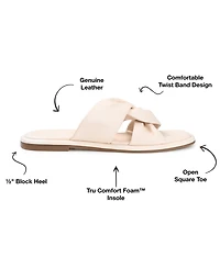 Journee Signature Women's Kanndice Twisted Slip-On Sandals