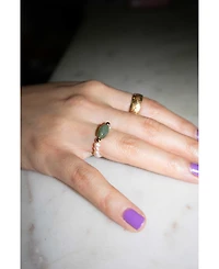 seree Isa — Jade and beaded pearl stretch ring