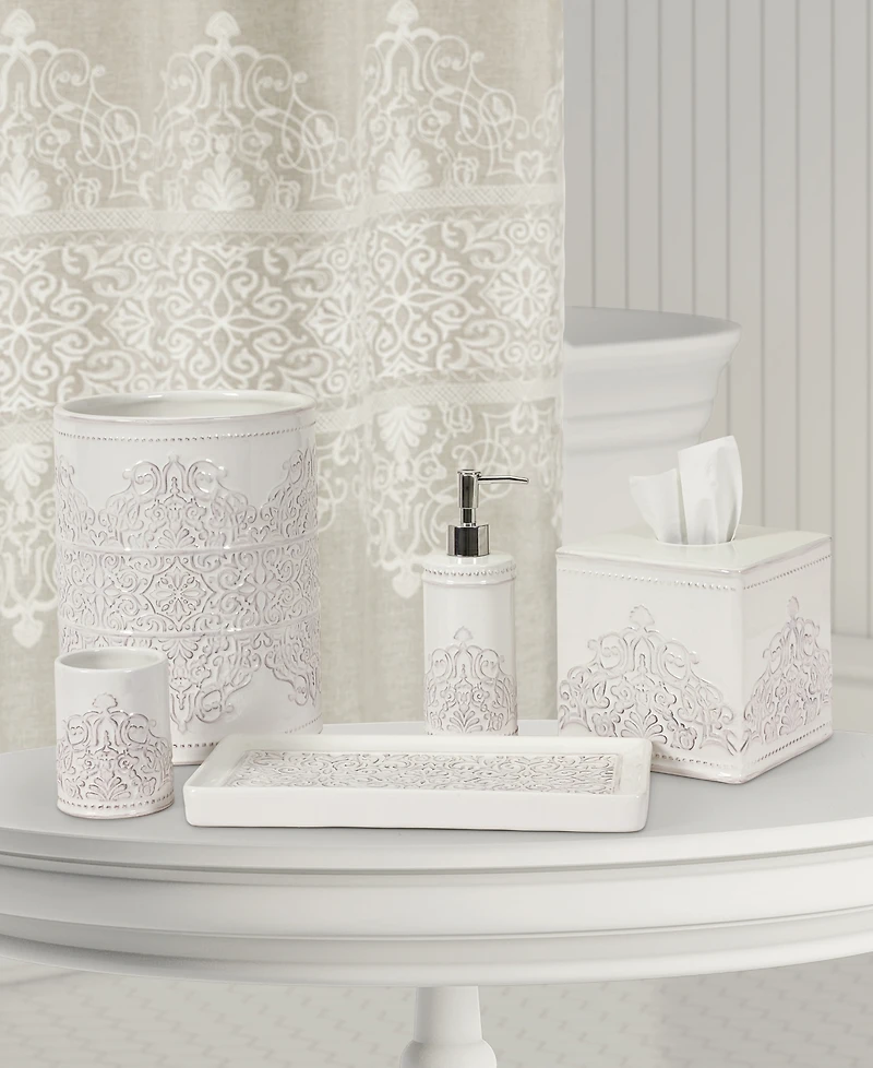 J Queen New York Lauralynn Tissue Box Cover