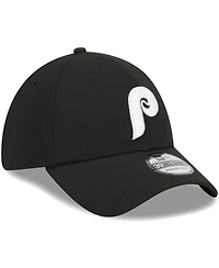 Men's New Era Black Philadelphia Phillies Logo 39THIRTY Flex Hat