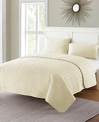Vcny Home Nina Embossed 3-Pc.Quilt Set, Full/Queen