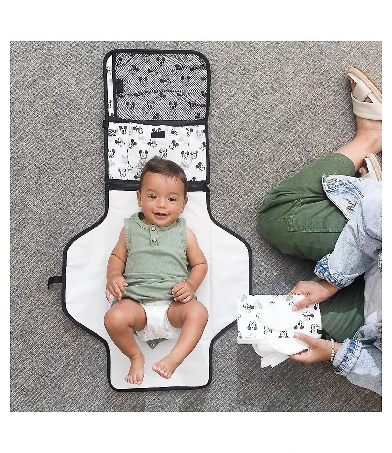 Disney Baby Portable Changing Station, Mickey and Minnie Mouse