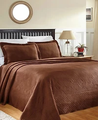 Closeout! Superior Geometric Fret Textured Jacquard Matelasse All-Season 3-Piece Bedspread Set, Full