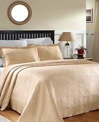 Closeout! Superior Geometric Fret Textured Jacquard Matelasse All-Season 3-Piece Bedspread Set, Full