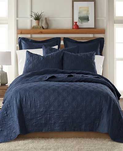Levtex Washed Linen Relaxed Textured Quilt, King/California King