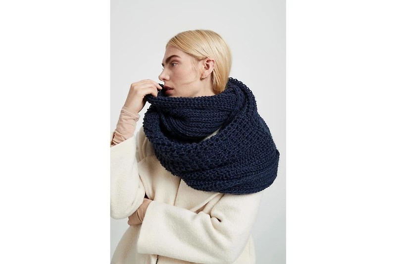Women's London Infinity Scarf