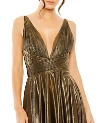 Mac Duggal Women's Sleeveless V Neck Pleated Top Metallic Dress