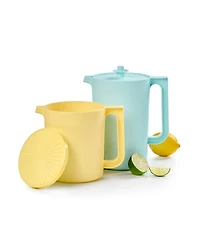 Tupperware Heritage 1.5 Qt and 2 Qt Vintage 2 Pack Pitcher Set