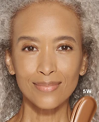 Futurist Soft Touch Brightening Skincealer Concealer with Vitamin C