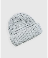 Belle & Bloom Winter's Kiss Beanie