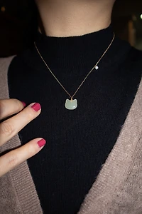 seree Choupette — Cat green jade pendant necklace