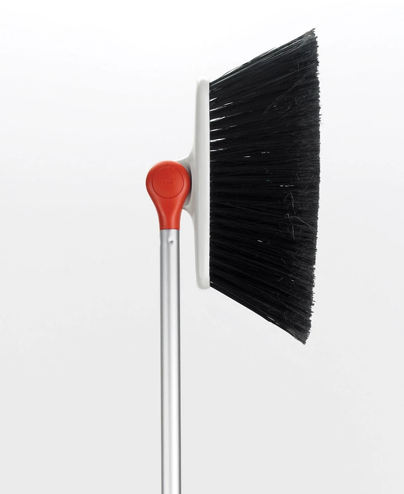 Oxo Gg Any-Angle Broom