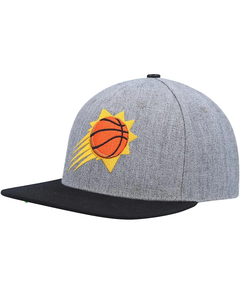 Men's Pro Standard Gray, Black Phoenix Suns Classic Logo Two-Tone Snapback Hat