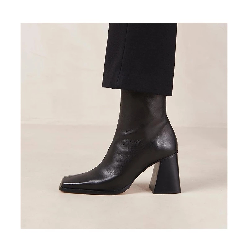 Alohas Women's South Leather Ankle Boots