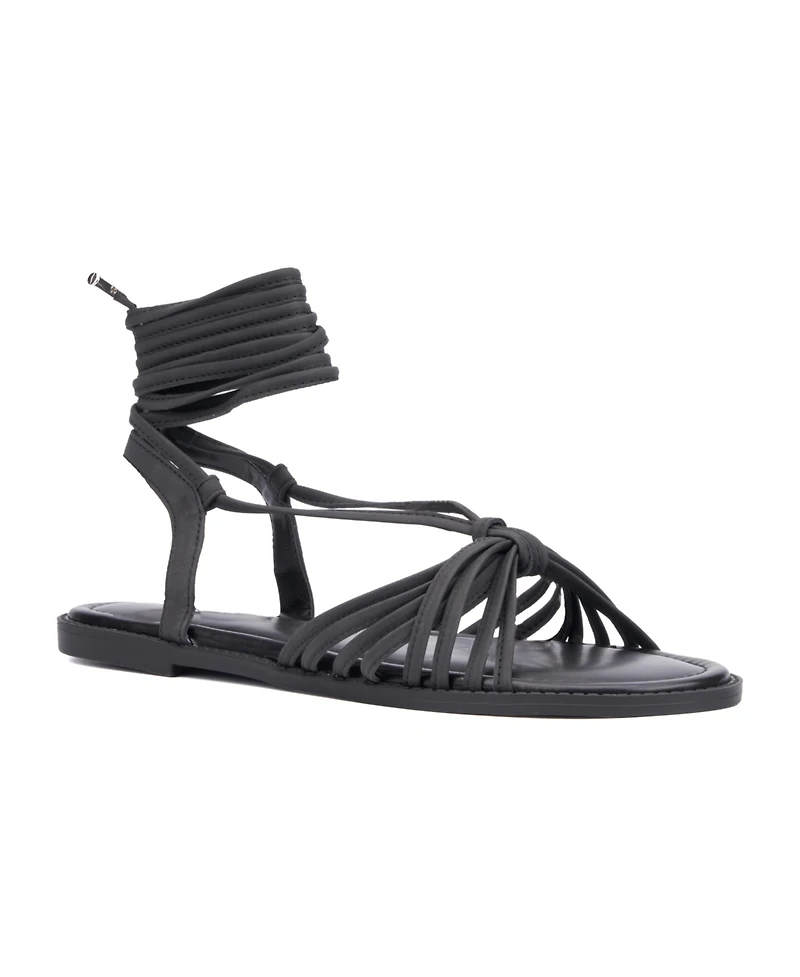 Fashion To Figure Women's Daria Strappy Flat Sandal - Wide Width