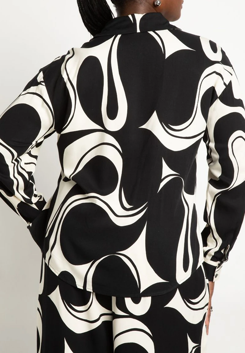 Eloquii Women's Plus Size Printed Button Down