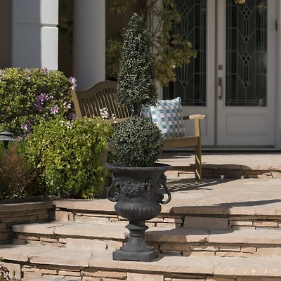 Streamdale Brilliant Decorative Urn For Outdoor Spaces