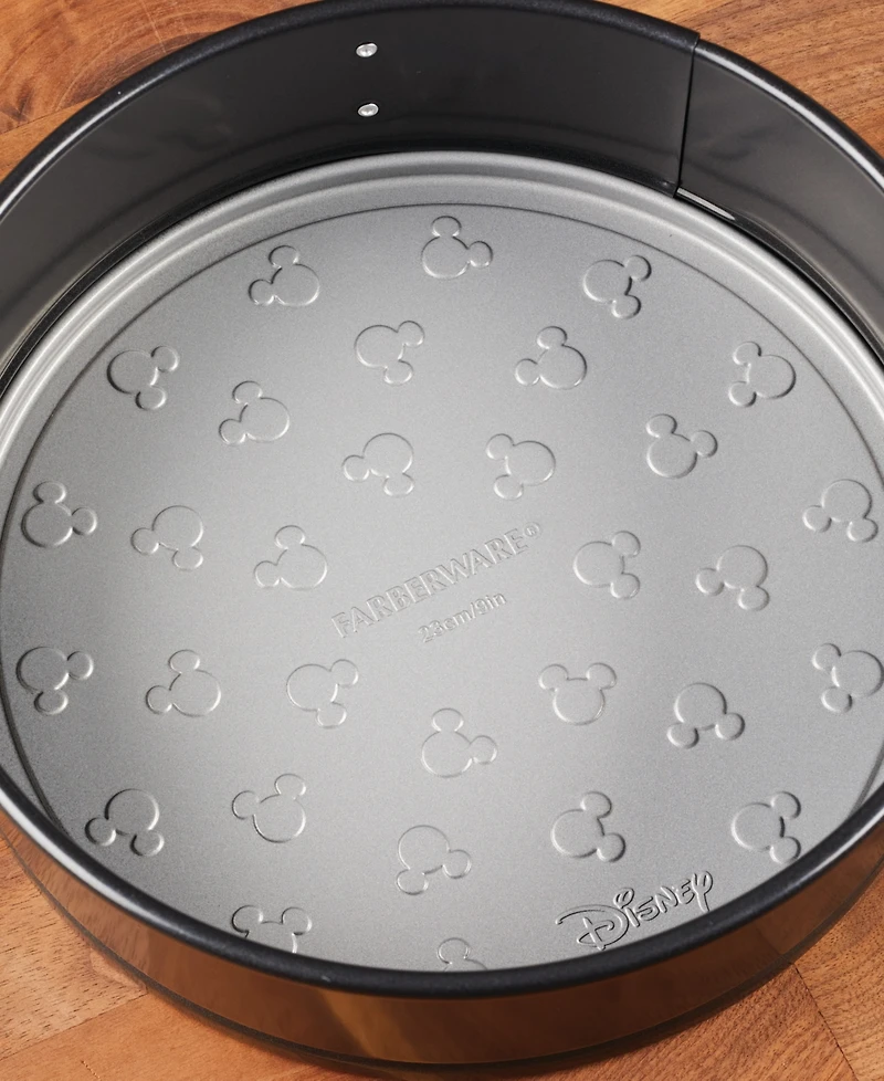 Farberware Bake with Mickey Mouse 9-Inch Springform Pan