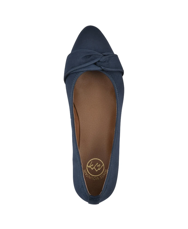 White Mountain Women's Bordeaux Low Block Heel Pumps