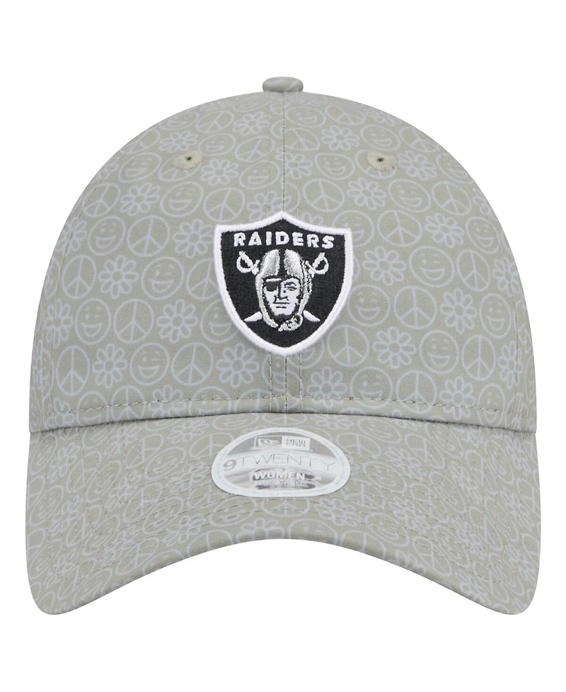 New Era Women's Silver Las Vegas Raiders Smiley 9TWENTY Adjustable Hat