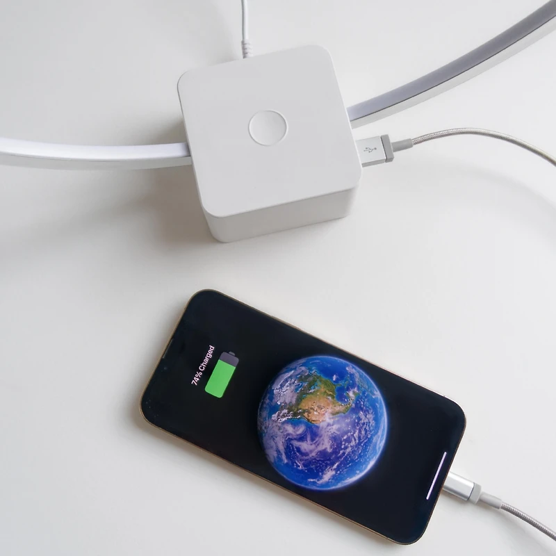 Circle 15" Dimmable Modern Led Desk Lamp with Usb Port