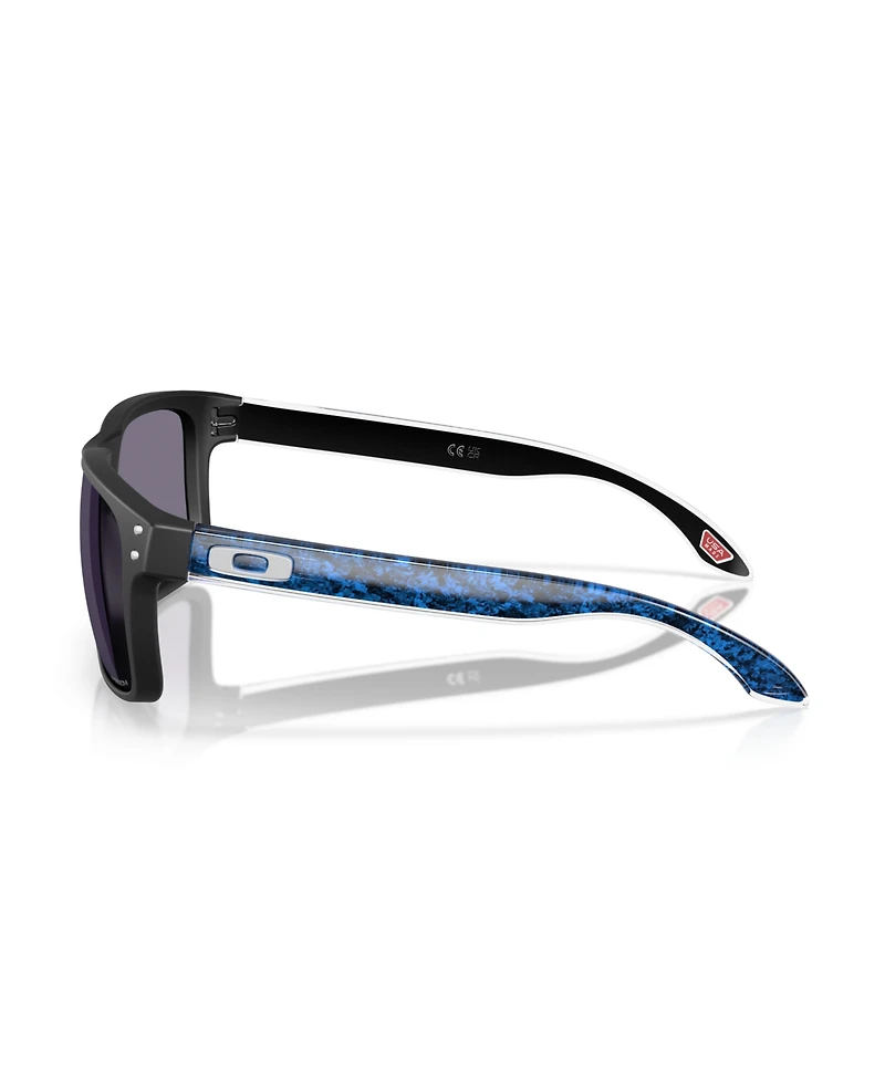 Oakley Men's Sunglasses, Holbrook OO9102