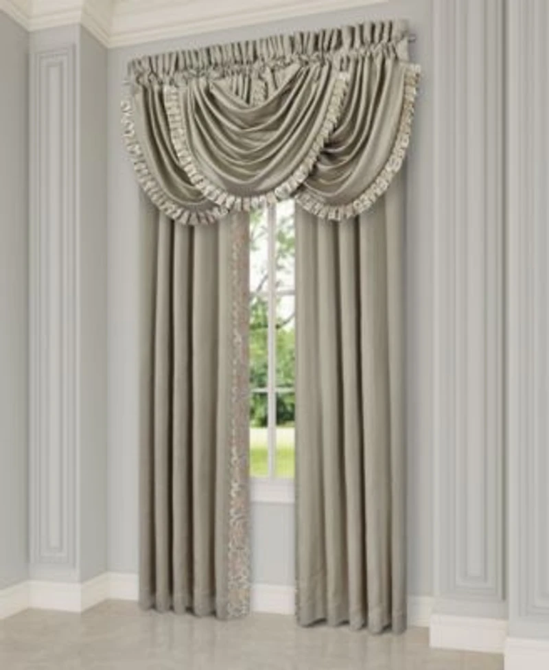 J Queen New York Piazza Window Collection