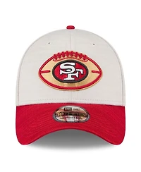 New Era Men's Stone/Scarlet San Francisco 49ers 2024 Sideline Historic 39THIRTY Flex Hat