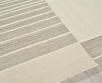 Exquisite Rugs Castine 6873 Rug Collection