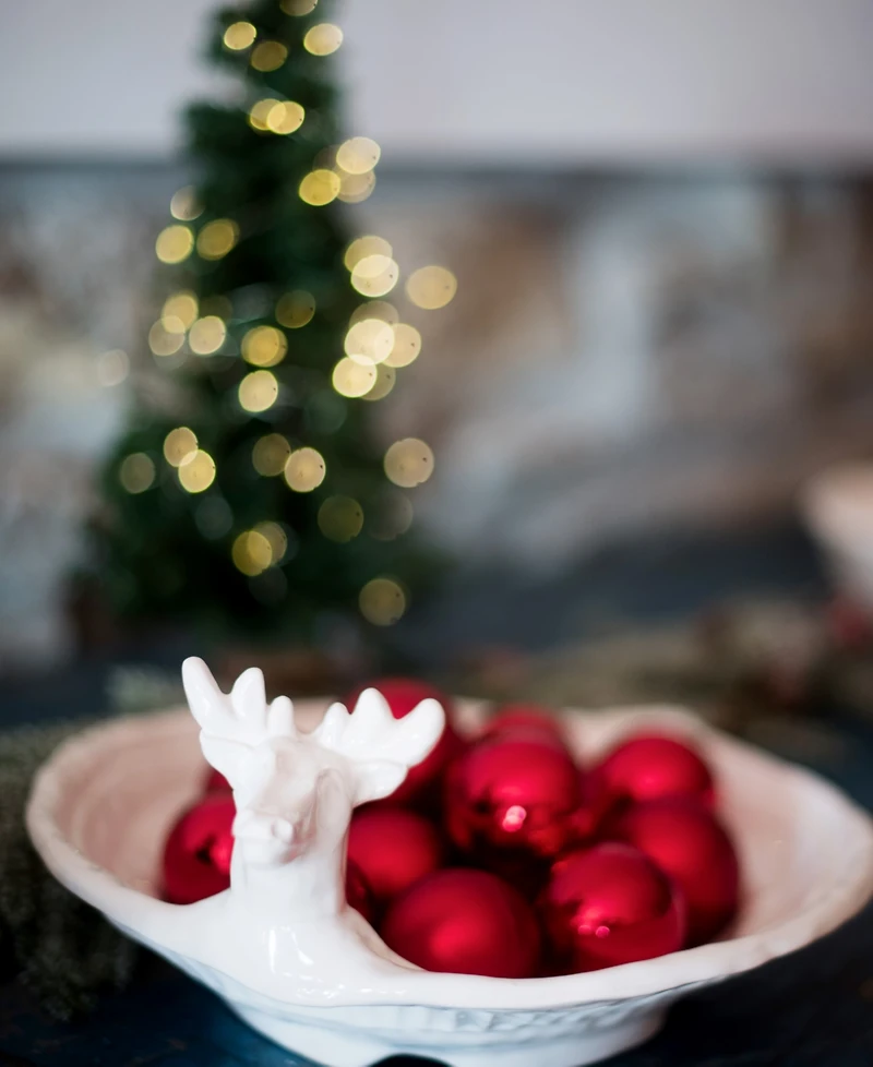 Vietri Pietra Natale Figural Deer Shallow Bowl