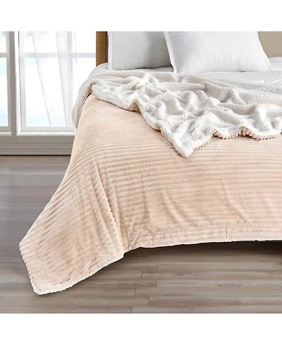 Linery & Co. Velvet Plush Fleece Sherpa Ribbed Throw Blanket